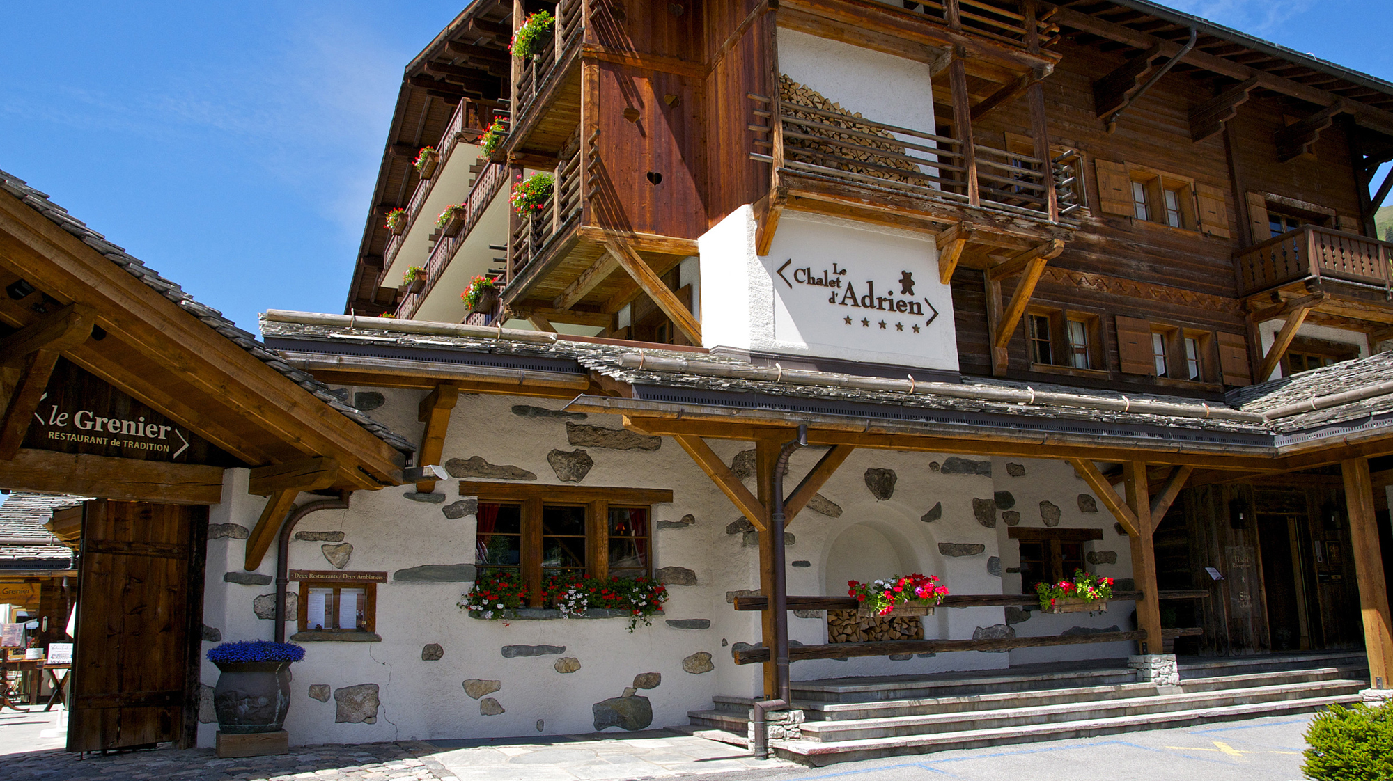 Summer time in the Chalet d'Adrien